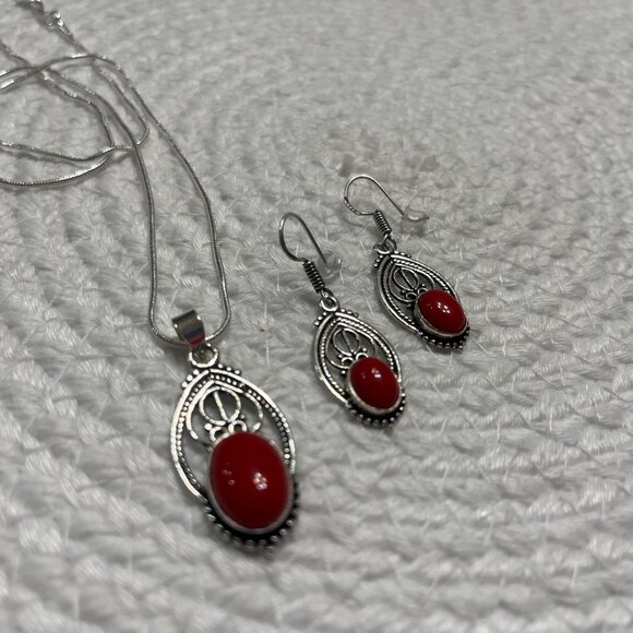 Beautiful RED CORAL Handmade Sterling 925 Pendant & Matching Earrings #498D - Picture 3 of 3
